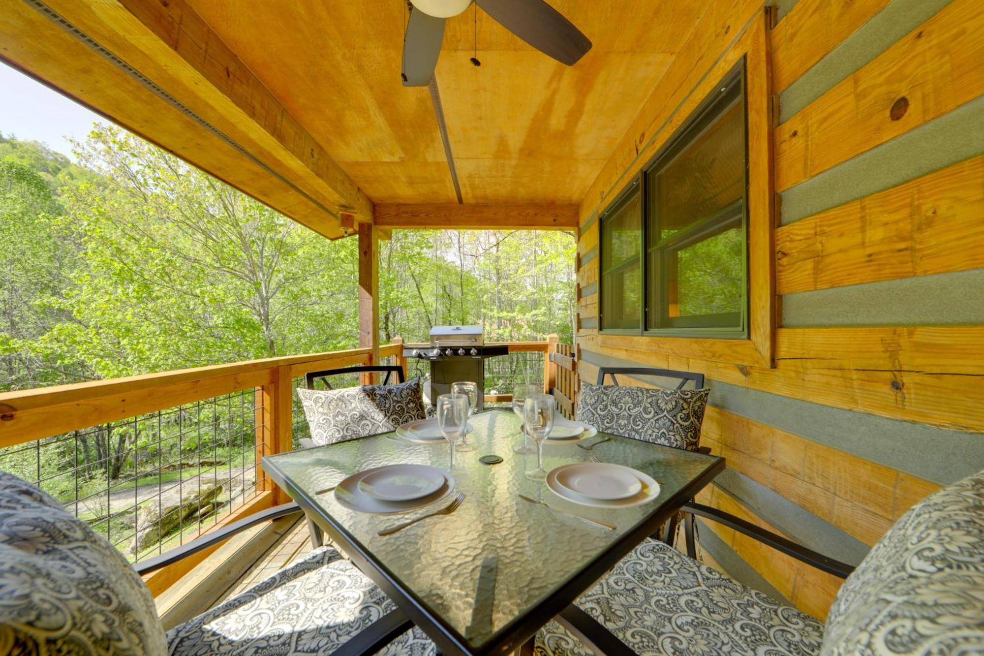North Carolina Cabin - Hot Tub, Near Coopers Creek Bryson City Exterior photo