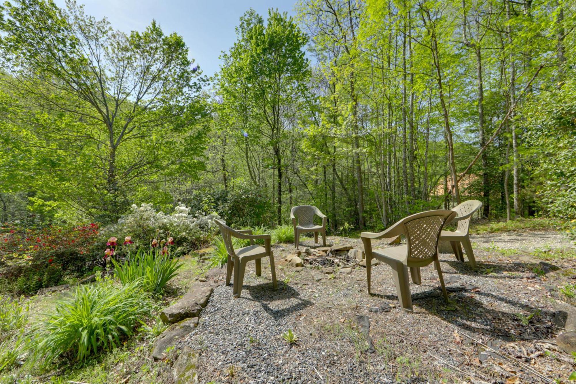 North Carolina Cabin - Hot Tub, Near Coopers Creek Bryson City Exterior photo