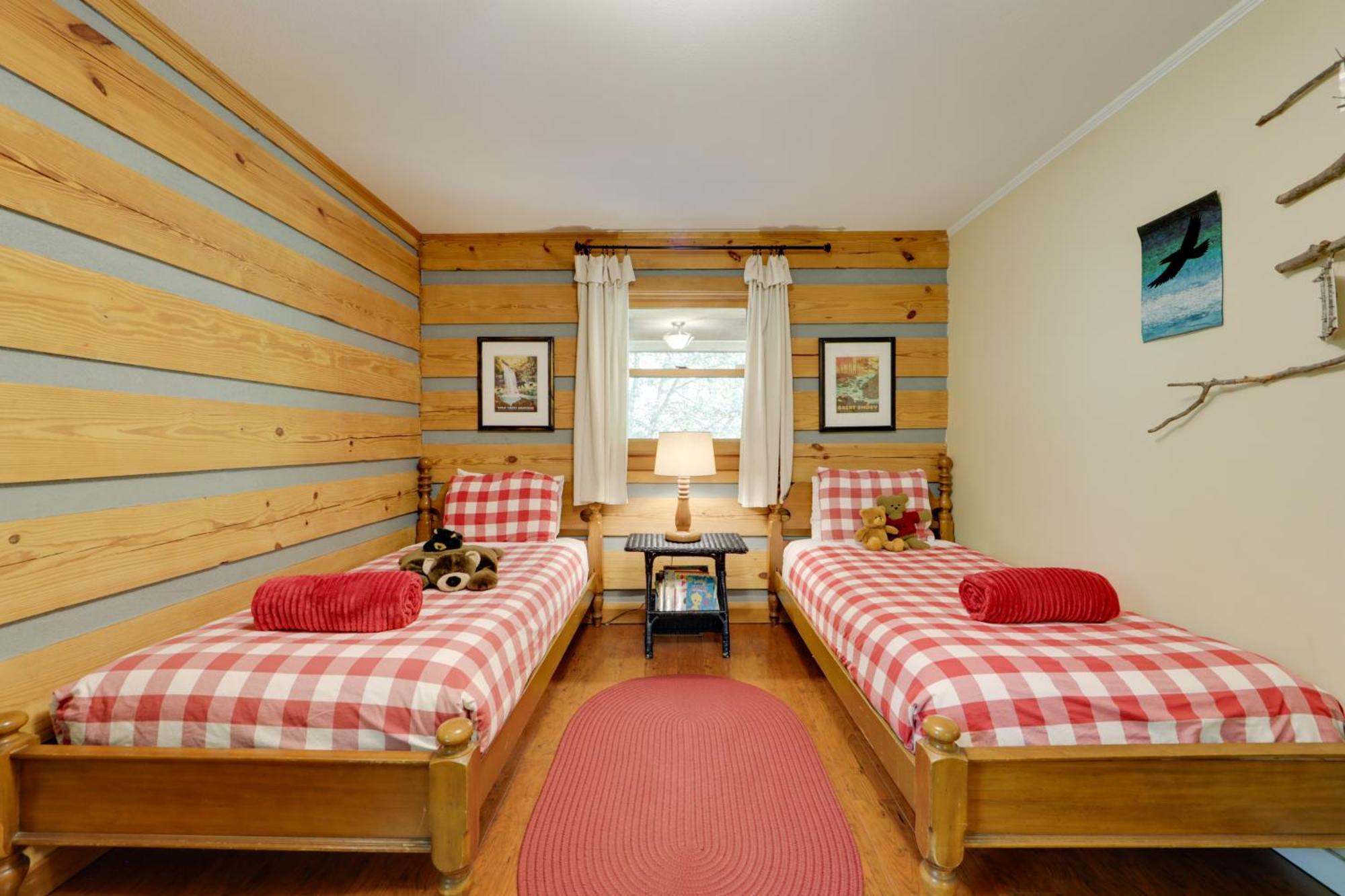North Carolina Cabin - Hot Tub, Near Coopers Creek Bryson City Exterior photo